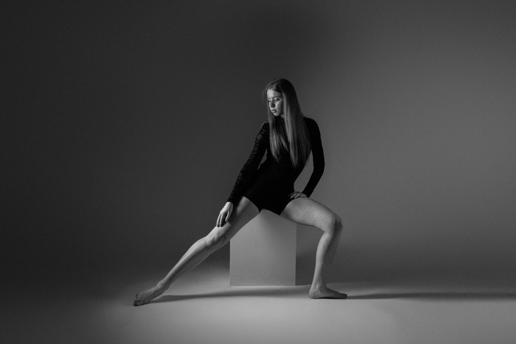 Dance photography by Justine Lennane